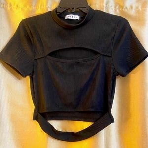 Size Extra Large. Polyester. Rayon. Spandex.